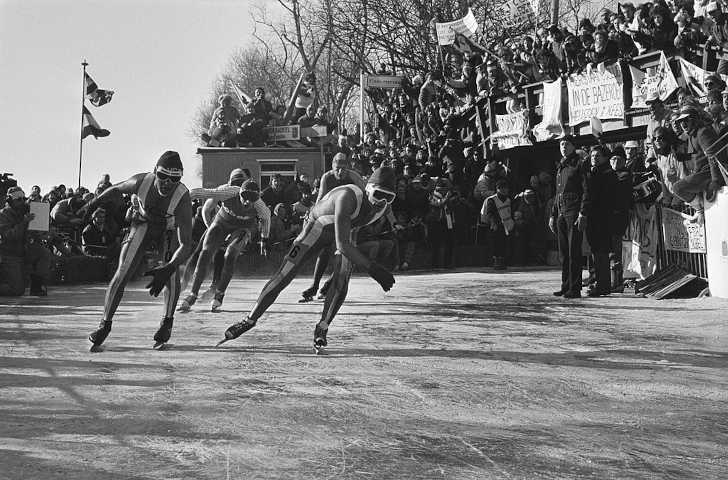 Bartlehiem: v.l.n.r. Hans Bouma, Jan Kooiman, Rein Jonker, Nanne Semplonius Datum : 26 februari 1986 Bartlehiem: v.l.n.r. Hans Bouma, Jan Kooiman, Rein Jonker, Nanne Semplonius Datum : 26 februari 1986