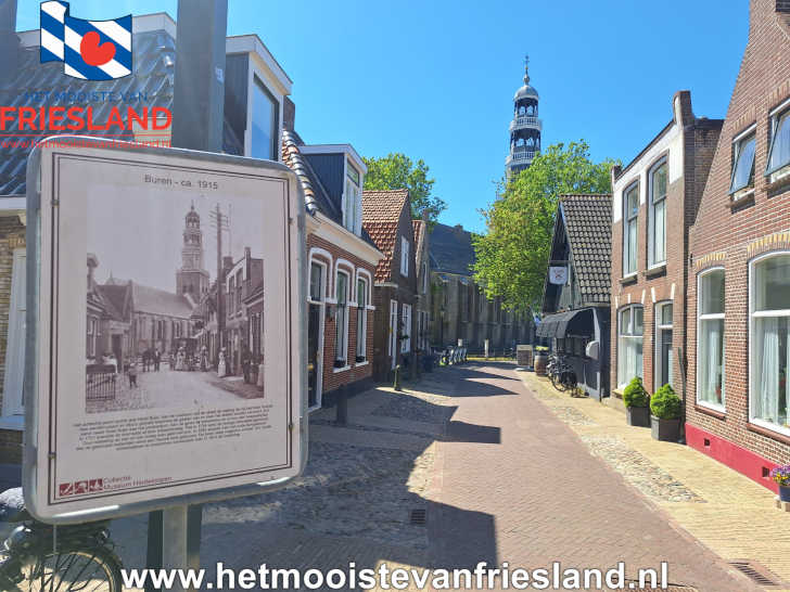 Slenteren langs de Buren in Hindeloopen: waar kleurrijke gevels en Friese charme elkaar ontmoeten. Tijd lijkt hier even stil te staan. Slenteren langs de Buren in Hindeloopen: waar kleurrijke gevels en Friese charme elkaar ontmoeten. Tijd lijkt hier even stil te staan.