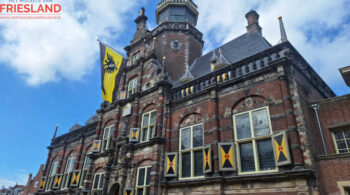 Het oude stadhuis van Bolsward, nu Museum 'de tiid'