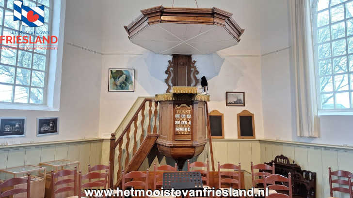 interieur van de Kapelle van Haskerdijken, het kerkje van Dodo van Haska